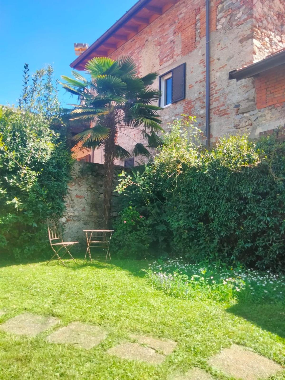 Villa Residenza Esse Angera Exterior foto